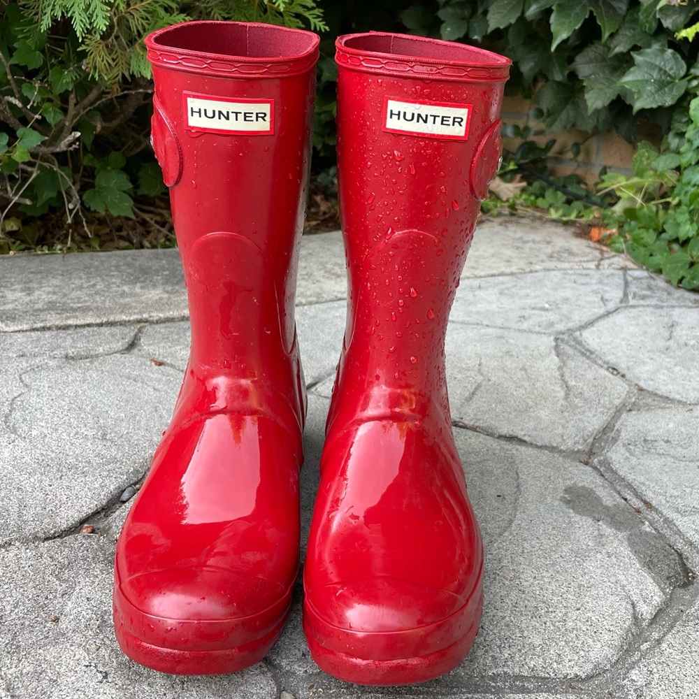 Red Original Short Gloss Buckle Strap Rain Boots